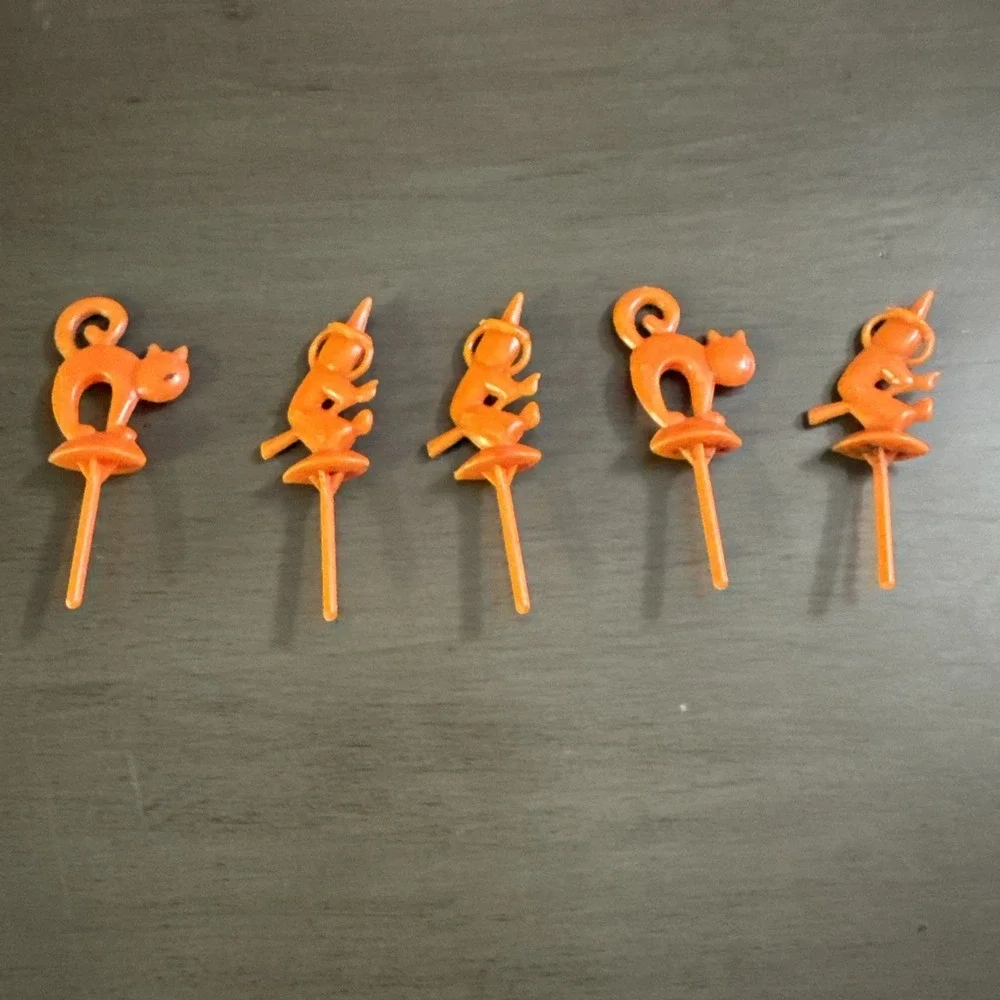 Vintage Halloween Plastic Cake Toppers Cupcake Picks Lot Hong Kong